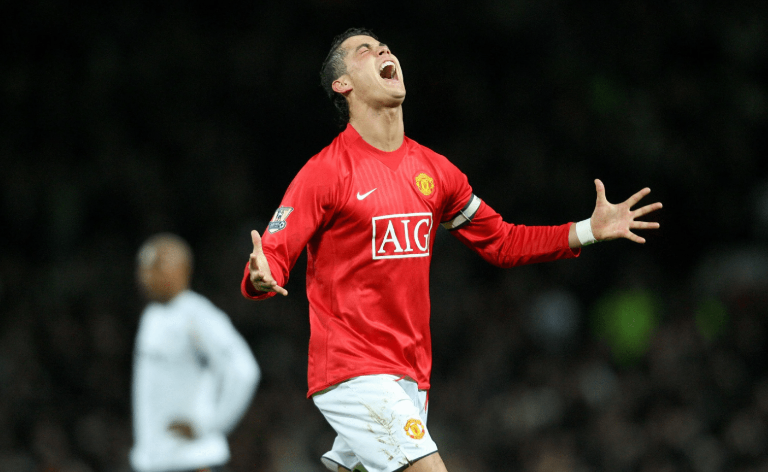 赛后英超焦点战，斯图加特迎来里程碑，底气十足，医务组通报恢复的简单介绍